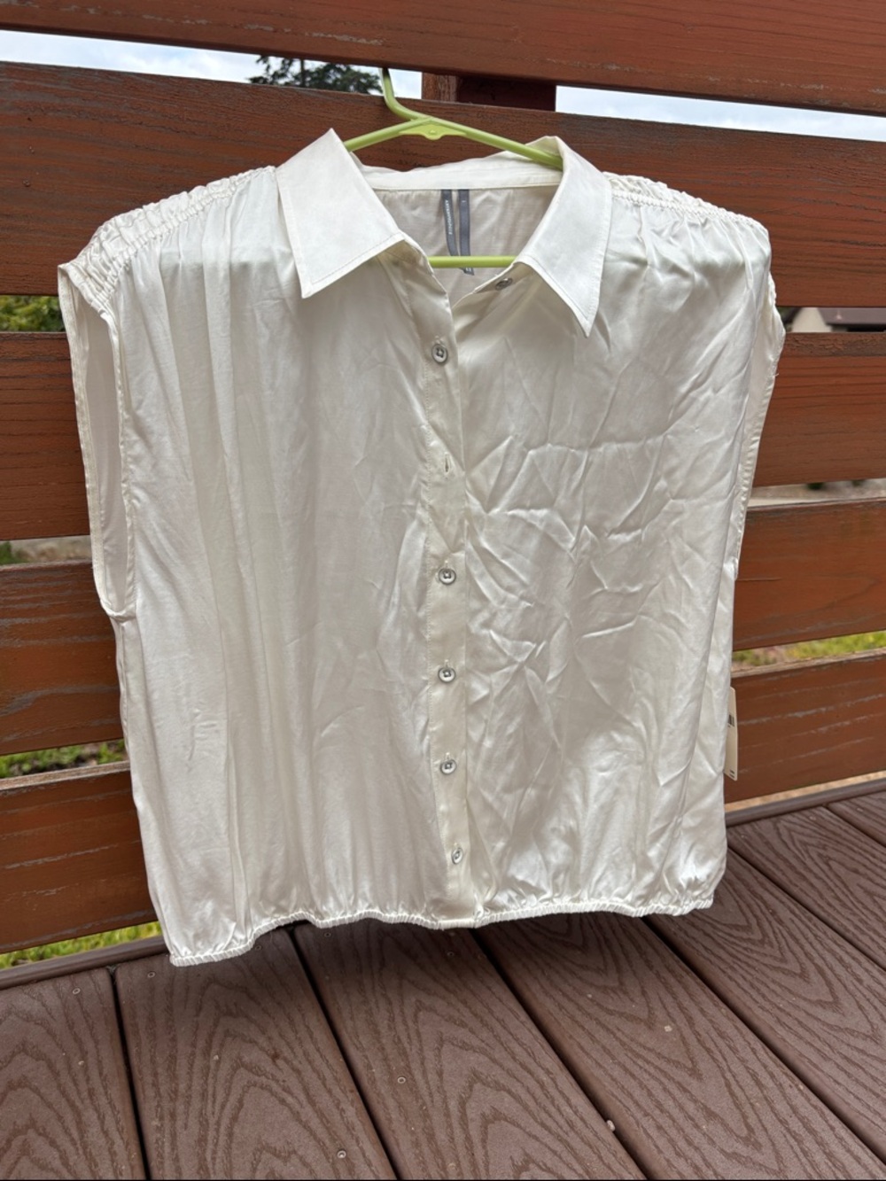 Anthropologie Cream Sleeveless Button-Front Blouse with Smocked Shoulders